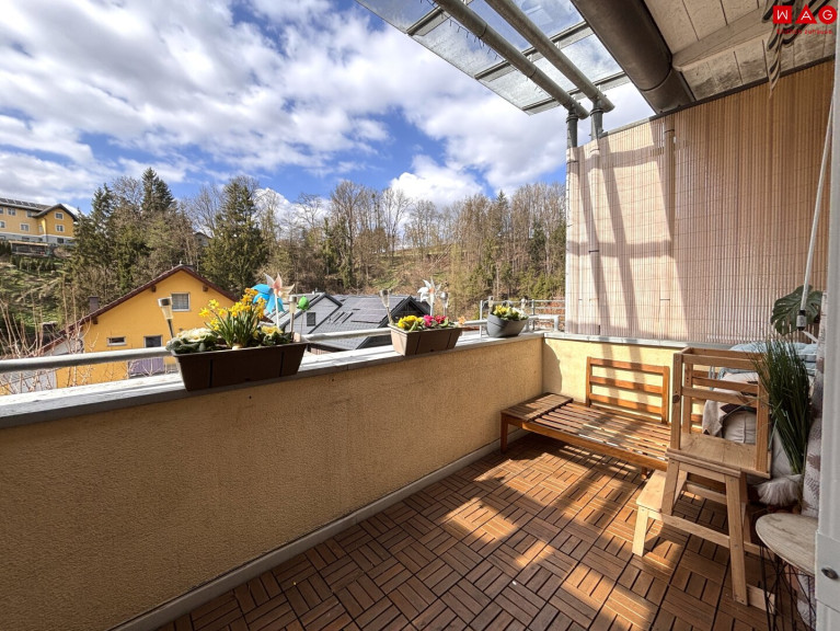 Wohnung - 4310, Mauthausen - Sonnige Aussichten in Mauthausen: sanierte Familienwohnung mit großzügiger Loggia, höchstem Wohnkomfort und ruhiger Grünlage – kostenloser Parkplatz inklusive!