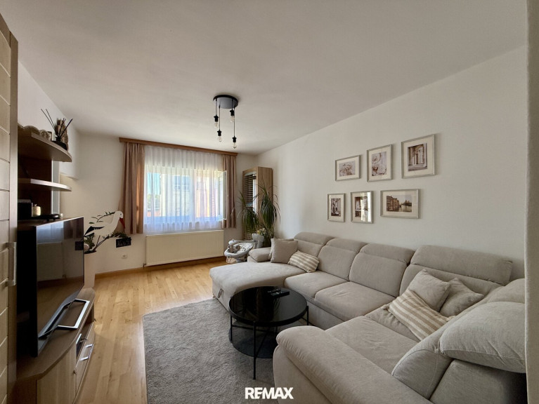 Wohnung - 1210, Wien - Stilvoll sanierte 3-Zimmer-Wohnung mit 32 m² Wohnküche & Balkon – SOFORT BEZUGSFERTIG!
