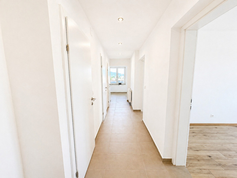Wohnung - 8020, Graz - Top-sanierte 3-Zimmer-Wohnung – Zwei Freiflächen & herrlicher Plabutschblick