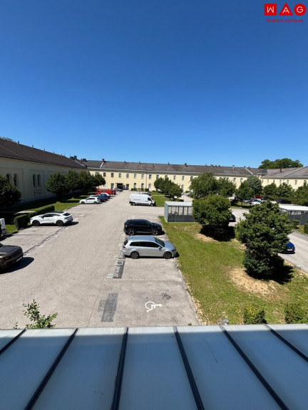 Wohnung - 4600, Wels - Wohnen in den DRAGONERHÖFEN von Wels - gepflegte 1-Zimmer Wohnung mit Abstellraum und modernem Badezimmer (inkl. Wanne)! Verfügbar ab 01.09.2026!