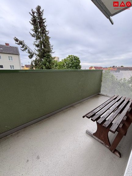 Wohnung - 4600, Wels - Attraktive 3-Zimmer-Wohnung in der Bonellistraße in Wels – viel Platz, angenehmes Wohnambiente und Balkon zum Entspannen! Verfügbar ab 01.09.2026!