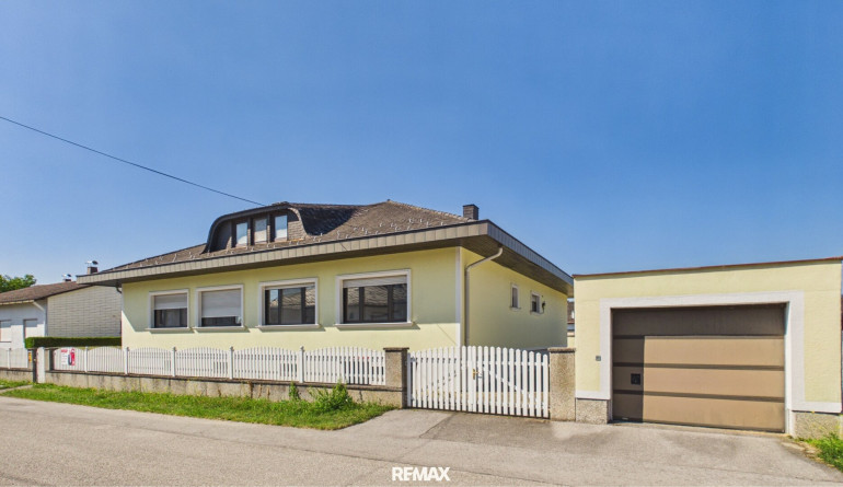 Haus - 7022, Schattendorf - Sehr großer Bungalow mit 2 Terrassen, Keller, Dachausbaureserve, Garage mit 2 Stellplätzen