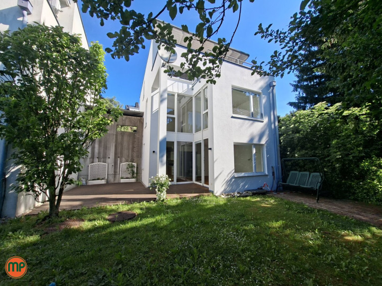 Haus - 3400, Klosterneuburg - Exklusives Zuhause am Hang