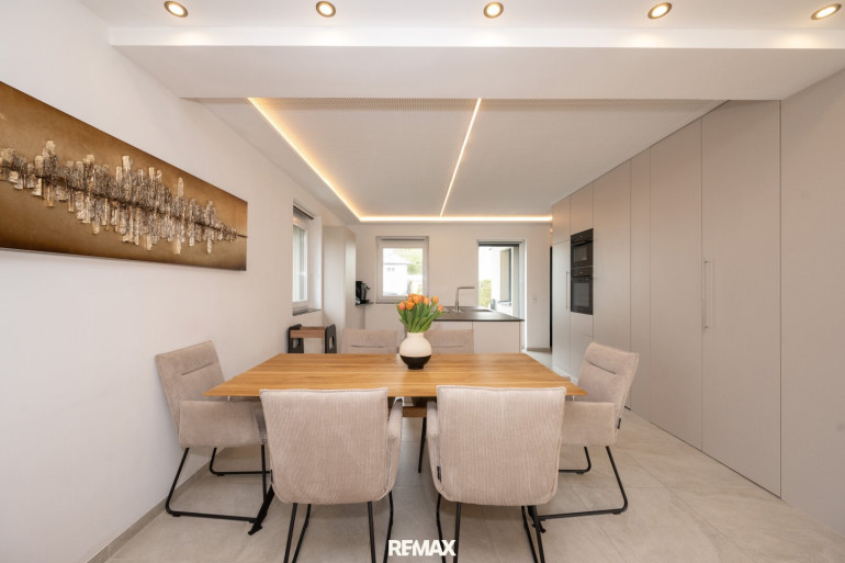 Haus - 4400, Steyr - Hochwertiges Eckreihenhaus mit Whirlpool, sonniger Terrasse & 2 Stellplätzen – bezugsfertig und voll möbliert - 197,29 m² Wohn- und Nutzfläche, voll möbliert in Zentrumslage von Steyr!