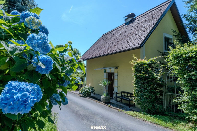 Haus - 8524, Bad Gams - Fernblick & 4.994 m² Grund – Wohnhaus mit Bauplatz-Potenzial