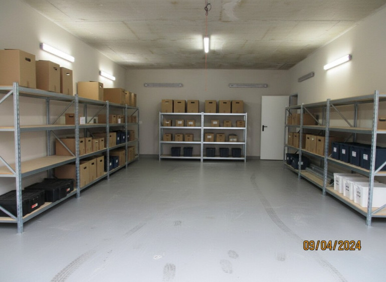 Halle / Lager / Produktion - 2201, Gerasdorf bei Wien - LAGER / ABSTELLRAUM / BÜRO