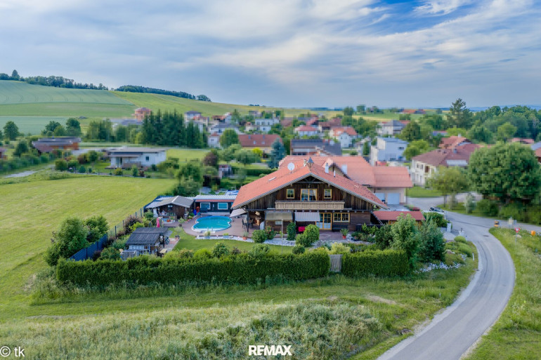 Haus - 4920, Sankt Kollmann - Wohnen in bester Wohlfühlatmosphäre – ruhig, großzügig, einladend