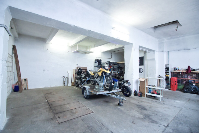 Sonstige - 1160, Wien,Ottakring - Vielseitig nutzbare Garage | Platz für bis zu 3 Fahrzeuge | Arbeitsgrube | großes Einfahrtstor
