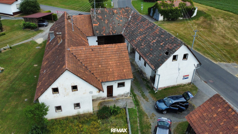 Haus - 8385, Neuhaus am Klausenbach - Dreikanthof mit viel Potential