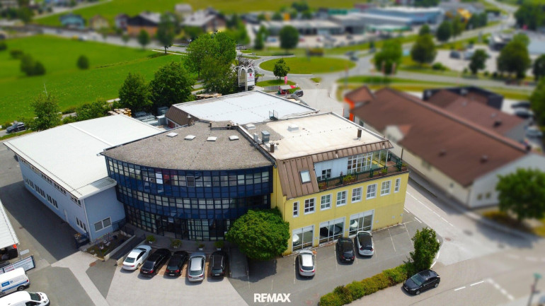 Büro / Praxis - 5162, Obertrum am See - Modernes Büro mit großzügiger Terrasse im Gewerbegebiet Obertrum