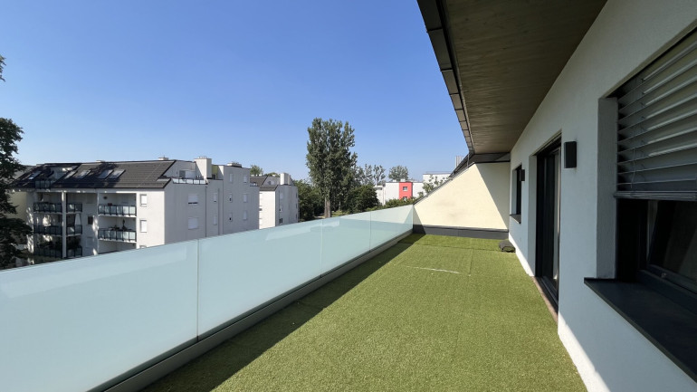 Wohnung - 2700, Wiener Neustadt - Traumhafte Dachgeschosswohnung auf zwei Ebenen mit exklusiven Dachterrassen In 2700 Wiener Neustadt