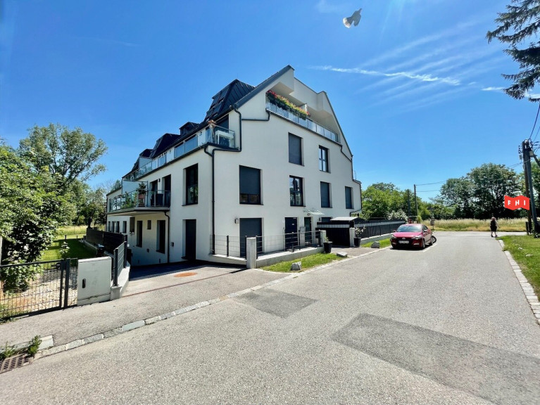 Wohnung - 1220, Wien - Sonniges 3 Zimmer Neubau-Eigentum Bj 2022 mit Terrasse, Tiefgaragenplatz & Grünblick in schöner Ruhelage