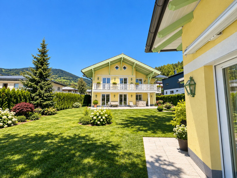 Haus - 5602, Wagrain - Ein besonderer Ort zum Leben. Mitten in der Wagrainer Bergwelt.