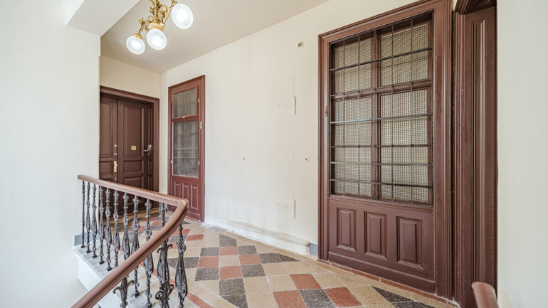 Zinshaus Renditeobjekt - 1090, Wien - 1090 Wien | ZINSHAUS 935 m² | teilsaniert | 56 % Leerstand | 313 m² DG-Studie | Ruhelage