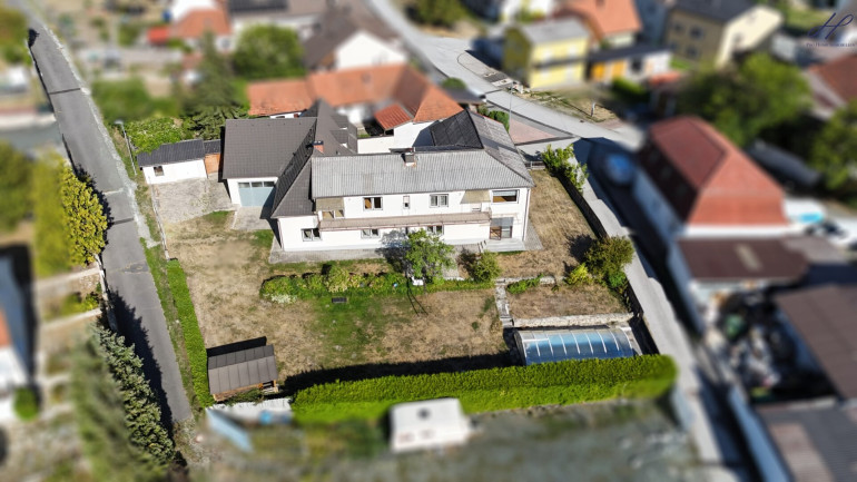 Haus - 7434, Bernstein - Wohnen & Investieren in Bernstein – 5 Wohneinheiten auf ca. 350 m² mit Pool und Aussicht