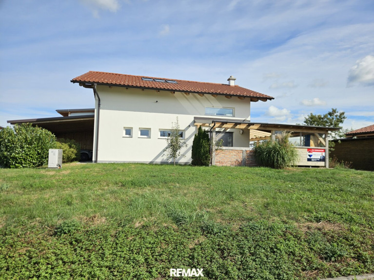 Haus - 5145, Neukirchen an der Enknach - Neuwertiges Haus in Neukirchen an der Enknach