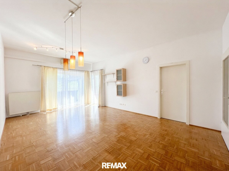 Wohnung - 8051, Graz - Viel Raum auf 84 m² – 4 getrennte Zimmer, Balkon und Tiefgarage