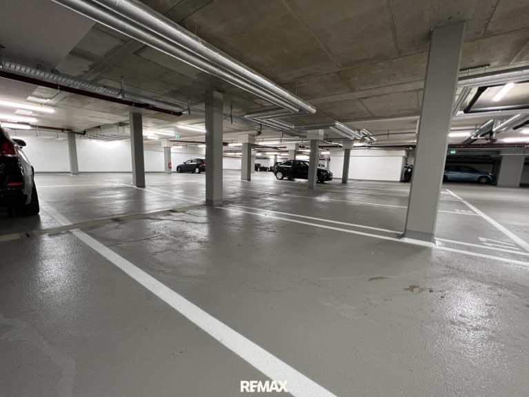 Immobilie - 1230, Wien - ''Ihr Parkplatz mit perfekter Anbindung – Nähe Inzersdorf & SCS''