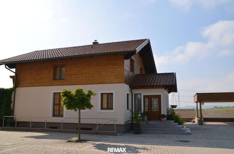 Haus - 3442, Langenschönbichl - Gepflegtes Einfamilienhaus + gut geführte Frühstückspension bei Tulln!