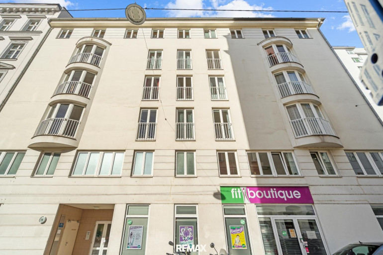 Immobilie - 1040, Wien - " Tiefgaragenstellplatz für Klein- bis Mittelklassefahrzeuge"
