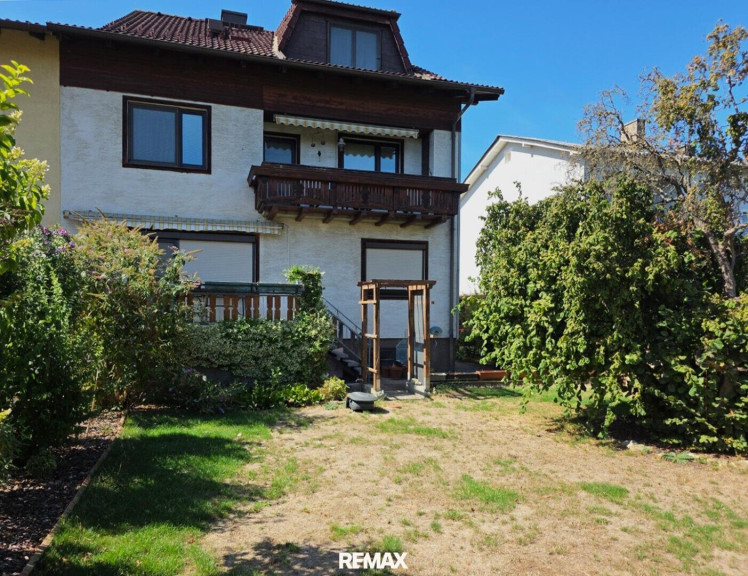 Haus - 2000, Stockerau - "Große Familie gesucht!"