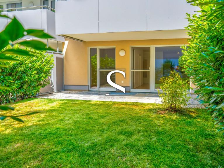 Wohnung - 5110, Oberndorf bei Salzburg - FEIN WOHNEN.OBERNDORF | Neuwertige 2-Zimmer-Gartenwohnung mit Tiefgaragen- & Außenstellplatz