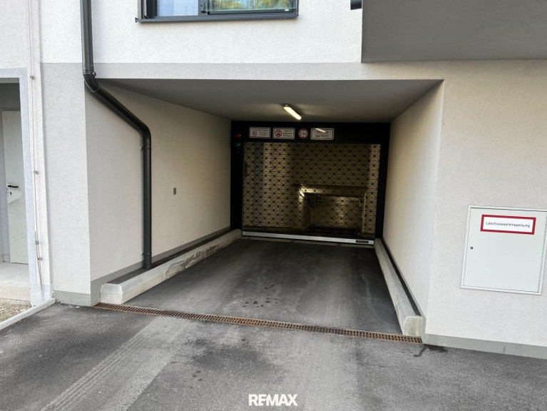 Immobilie - 1230, Wien - "Pendler aufgepasst - KFZ- Garagenplätze zu vermieten"
