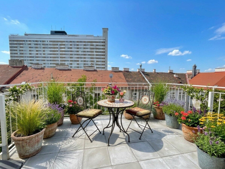 Wohnung - 1030, Wien - 1030! Stylische DG-Maisonette mit Süd-Terrasse nächst Klinik Landstraße ab Oktober 26!
