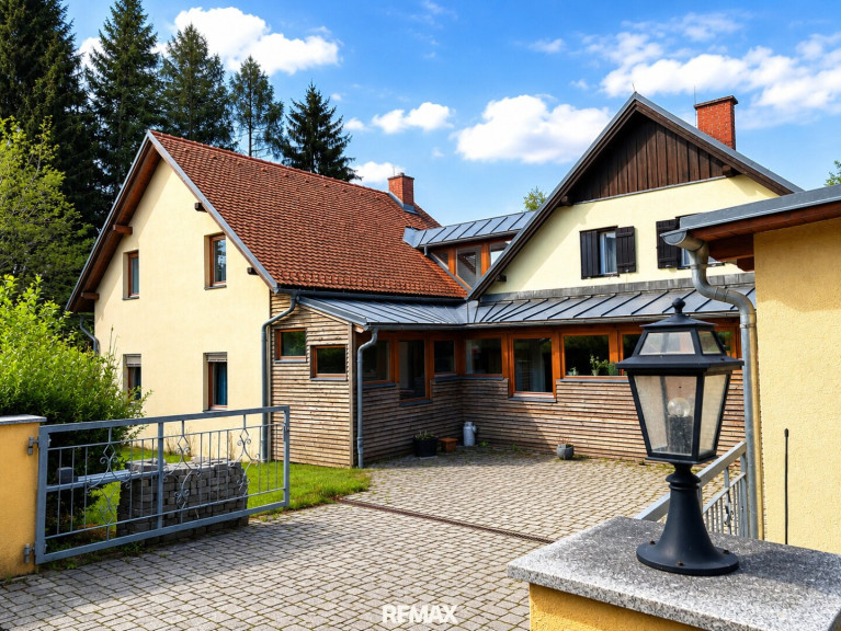 Haus - 8044, Weinitzen - Einfamilienhaus mit großzügigem Platzangebot auf Gartengrundstück mit Schwimmteich