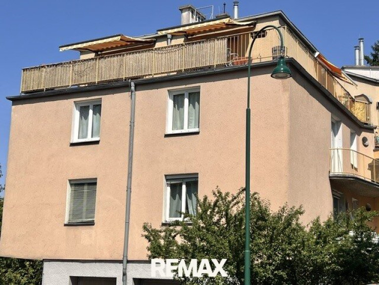 Wohnung - 1130, Wien,Hietzing - 3- Zimmer Dachgeschoßwohnung mit großer Terrasse in 1130 Hietzing-auch Büronutzung!