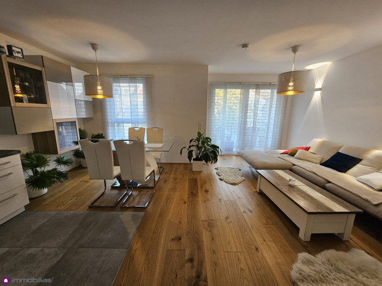 Wohnung - 1220, Wien - Befristet vermietet- Innenhofbalkon!
