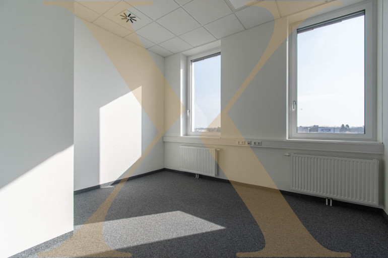 Büro / Praxis - 4050, Traun - Moderne Bürofläche direkt an der Trauner Kreuzung zu vermieten!