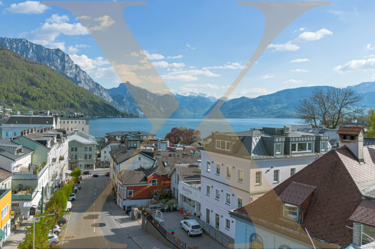 Wohnung - , keine Angabe - Penthouse-Flair mit traumhaftem Seeblick im Zentrum von Gmunden zu verkaufen!