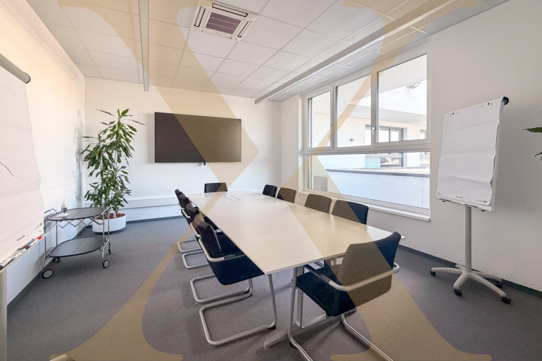 Büro / Praxis - 4060, Leonding - Großzügige Bürofläche in optimaler Lage in Leonding zu vermieten!