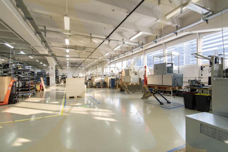Halle / Lager / Produktion - 4020, Linz - Lager-/Assemblingfläche (auch teilbar) mit Büroflächen im Hafengebiet Linz zu vermieten!