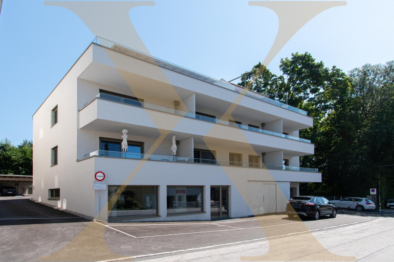 Einzelhandel - 4863, Seewalchen am Attersee - Repräsentative Neubau Büro-/Geschäftsfläche in Seenähe in Seewalchen am Attersee zu verkaufen!