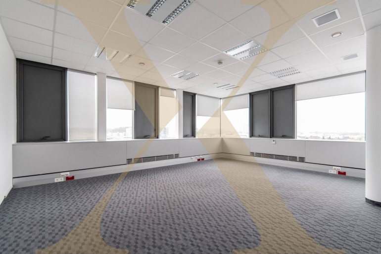 Büro / Praxis - 4600, Wels - Moderne und klimatisierte (Penthouse-)Bürofläche mit Parkplätzen und top Ausstattung ab sofort in Wels zu vermieten!