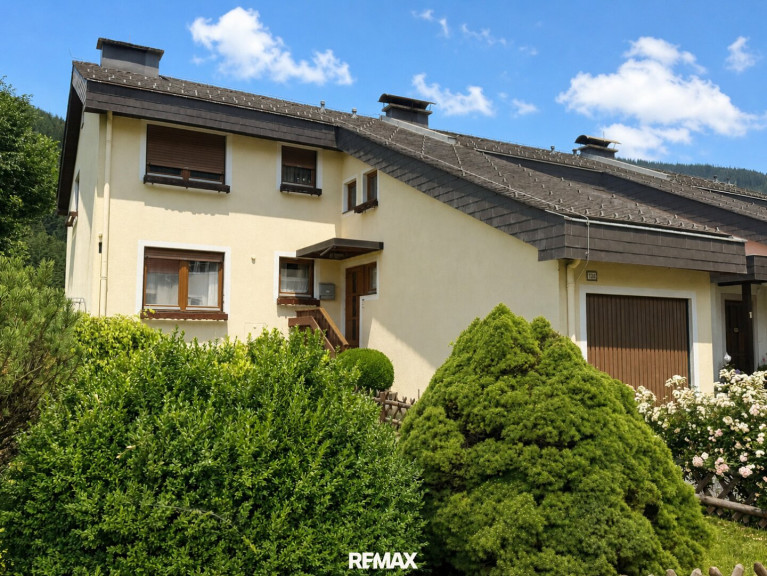 Haus - 8692, Neuberg an der Mürz - Charmantes Reihenhaus in ruhiger Wohnlage mit 118,70 m² Wohnfläche, voll unterkellert, incl. Garage und traumhaftem Bergblick