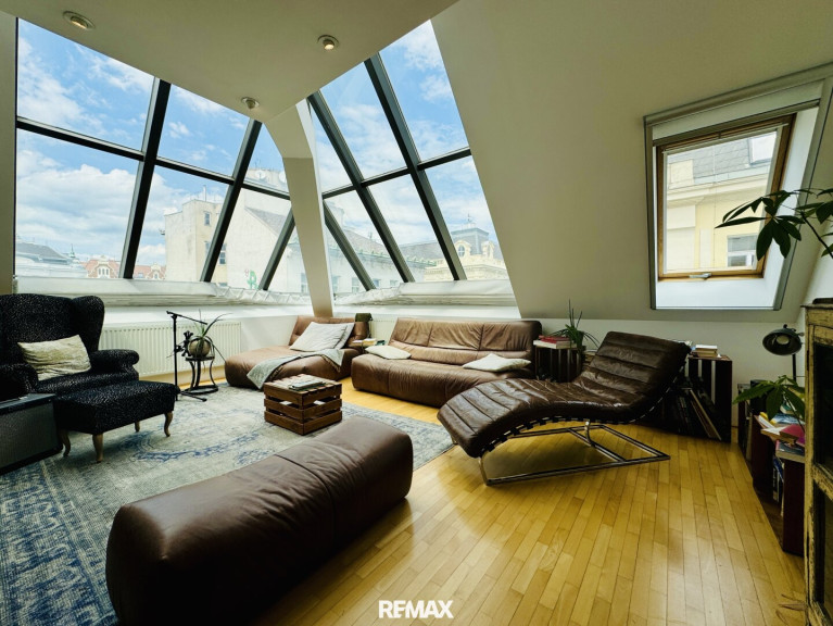 Wohnung - 1050, Wien - Außergewöhnliche Dachgeschoss-Maisonette mit Dachterrasse und beeindruckendem Wienblick nahe Naschmarkt