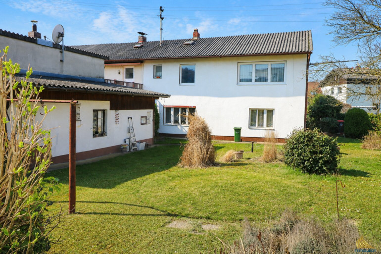 Haus - 4060, Doppl - Doppelhaushälfte mit großem Potenzial – ideal für Handwerker!
