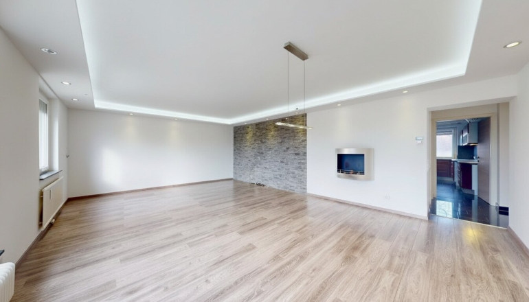 Wohnung - 1210, Wien - Helle 92m² Singles-/Pärchenwohnung, erweiterbar auf 4-Zimmer Familienwohnung