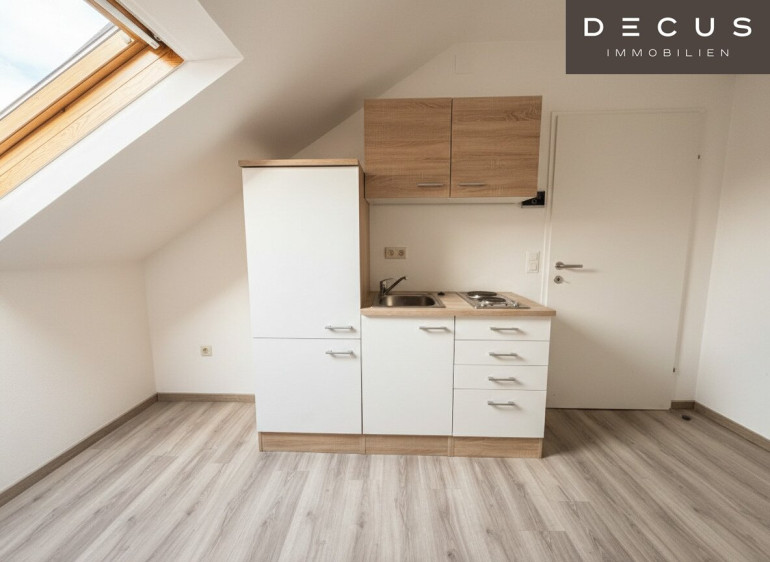 Wohnung - 8010, Graz - | CHARMANTE DACHGESCHOSSWOHNUNG | HELL & ZENTRAL | 4. OG | IDEAL FÜR SINGLES & STUDENTEN | TOP LAGE  | NÄHE UNI