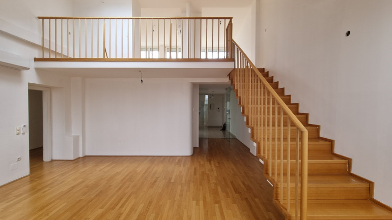 Wohnung - 1090, Wien - Dachgeschoßwohnung, 3 Schlafzimmer, Nähe Votiv Kirche