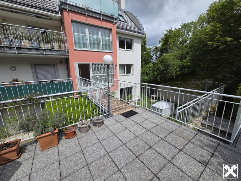 Wohnung - 1130, Wien - Wohnen in Hietzing-Bestes PREIS-LEISTUNGSVERHÄLTNIS- 133m² Wohnfläche+ Terrasse+Balkon+Garage