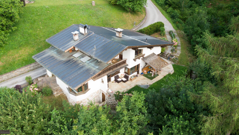 Haus - 6116, Weer - Gepflegtes Ein- bis Zweifamilienhaus auf 1.900 m² Grundstück