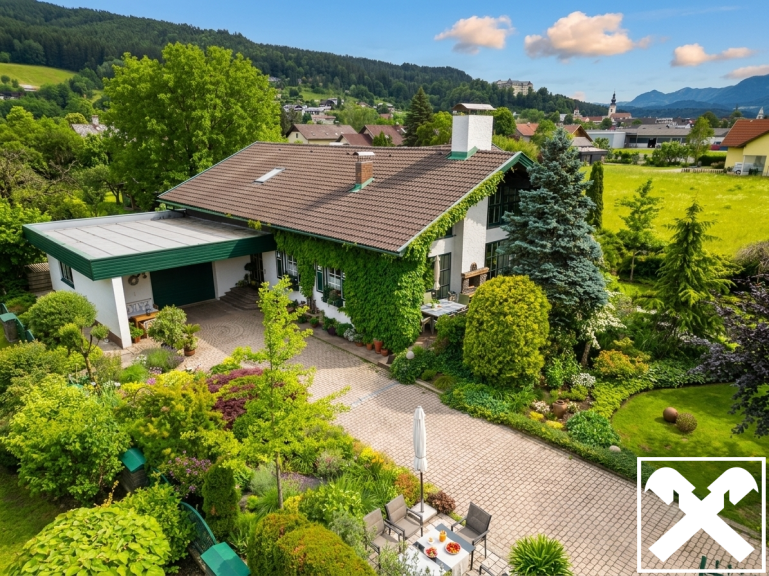 Haus - 9150, Bleiburg - Wohlfühlen garantiert! Attraktives Wohnhaus mit Garage, Pool und wunderschöner Gartenanlage