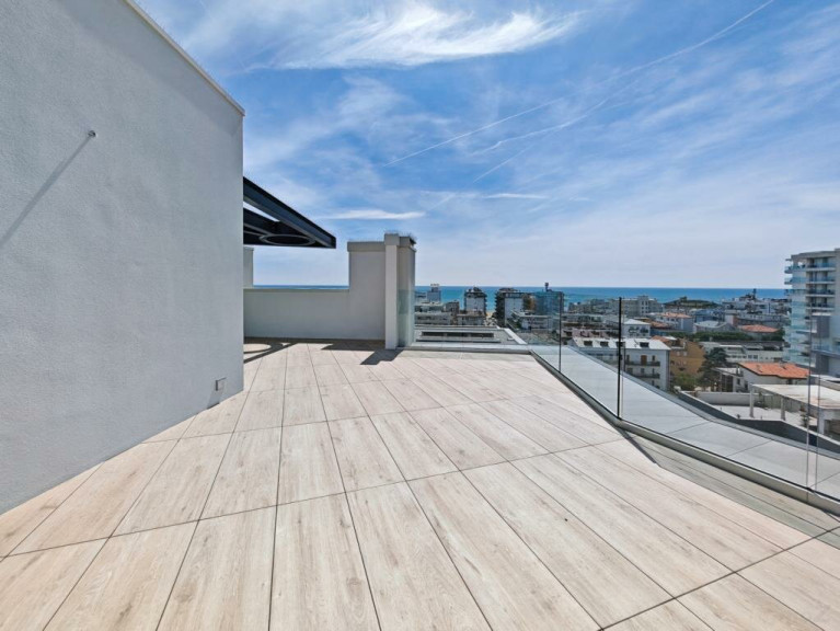 Wohnung - 30016, Lido di Jesolo VE, Italien - Italien - Jesolo: Außergewöhnliches Penthouse mit traumhaftem 360 Grad Blick|Italy - Jesolo: Extraordinary penthouse with a stunning 360-degree view