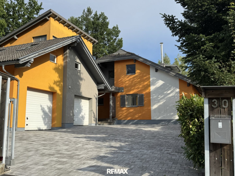 Haus - 9161, Toppelsdorf - Wohnen neu gedacht – außergewöhnliches Wohnensemble mit zwei Häusern, Loft und traumhaftem Panoramablick