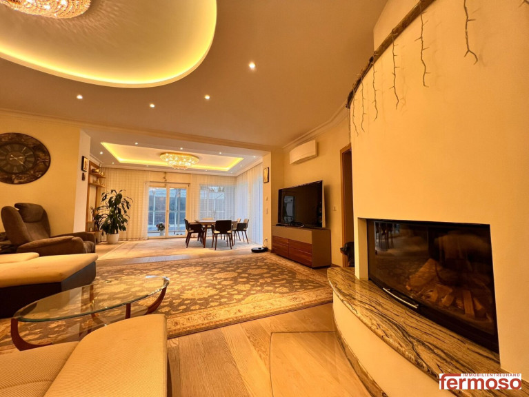 Haus - 1210, Wien - Exklusive Luxusvilla mit Pool und traumhaftem Garten in begehrter Lage von Bruckhaufen nahe Alte Donau und UNO City.