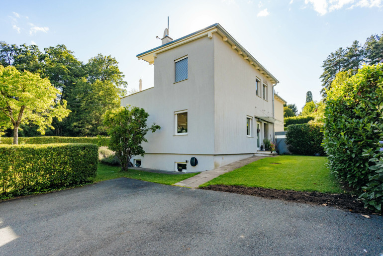 Haus - 8042, Graz - Exklusives Wohnen in Bestlage – Gepflegte Doppelhaushälfte in Graz-St. Peter